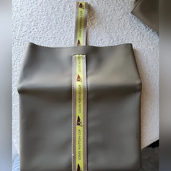 Louis Vuitton Cup Gray Tote with Yellow Strap (2 Piece) - Authencity Cert Incl. - Picture 4 of 16